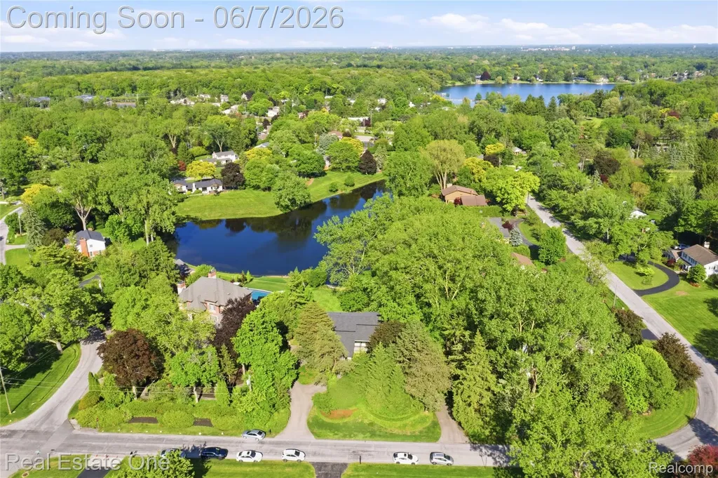 5321 Forest Way Bloomfield Hills City MI 48302
