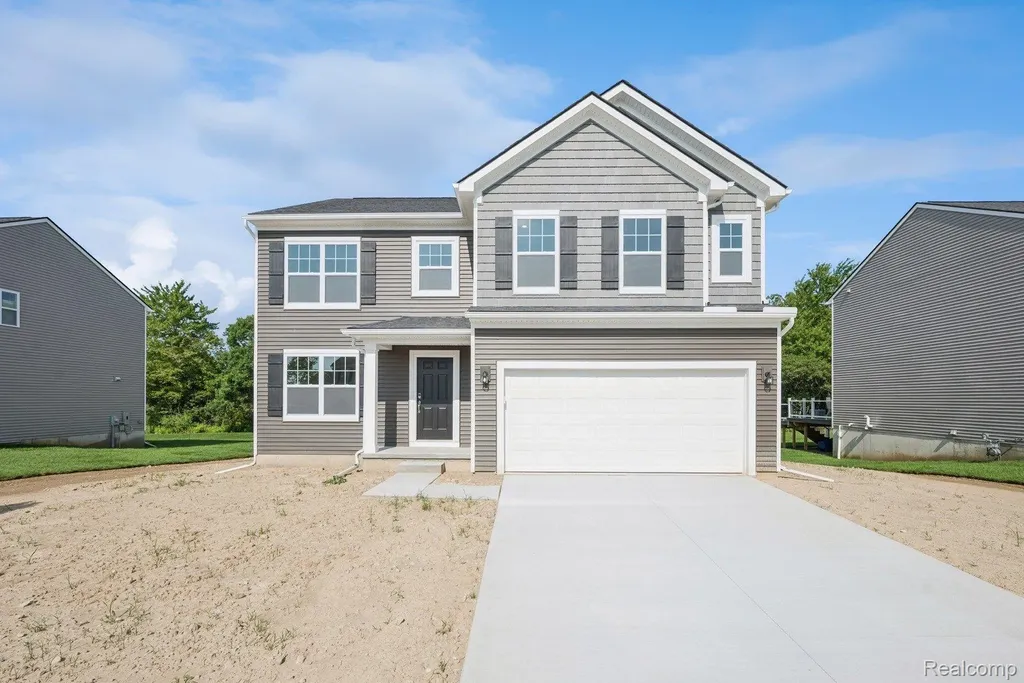 54821 Mockingbird Chesterfield Township MI 48047