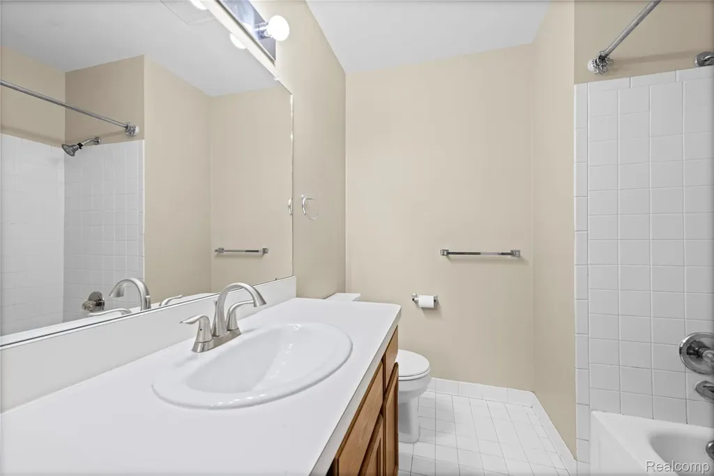 24762 Bashian Drive Novi City MI 48375