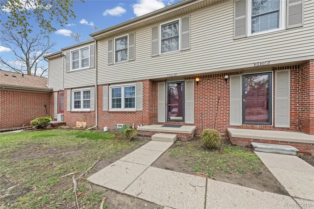24762 Bashian Drive Novi City MI 48375