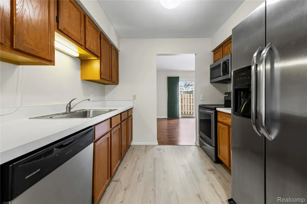 24762 Bashian Drive Novi City MI 48375