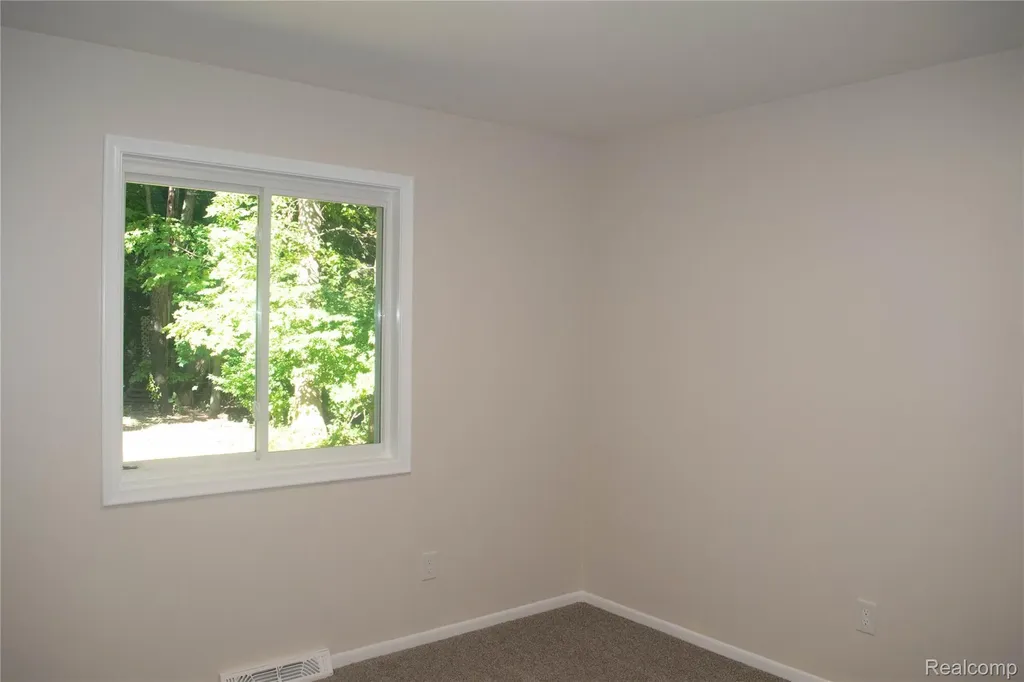 58085 Dulwich Washington Township MI 48094