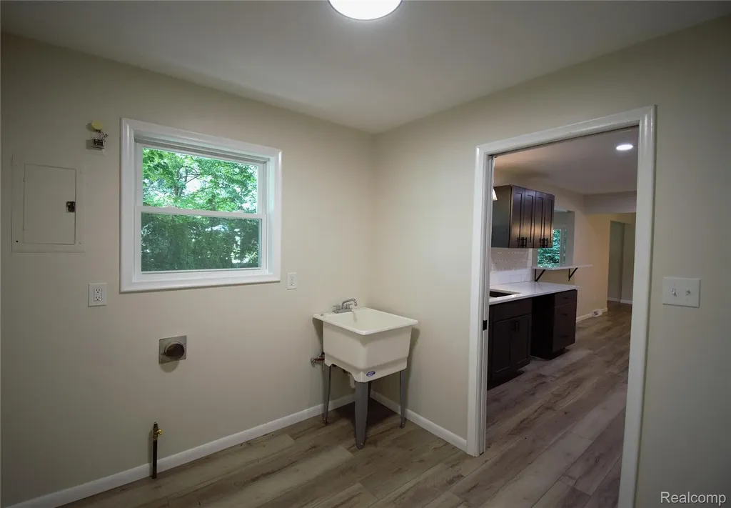 58085 Dulwich Washington Township MI 48094
