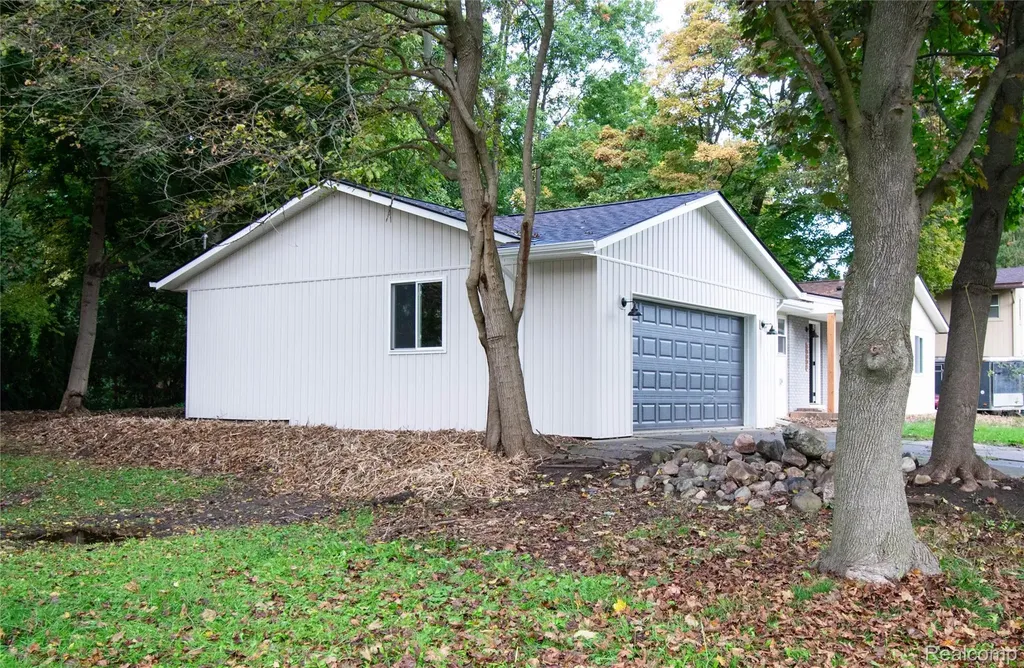 58085 Dulwich Washington Township MI 48094