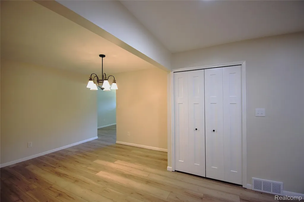 58085 Dulwich Washington Township MI 48094
