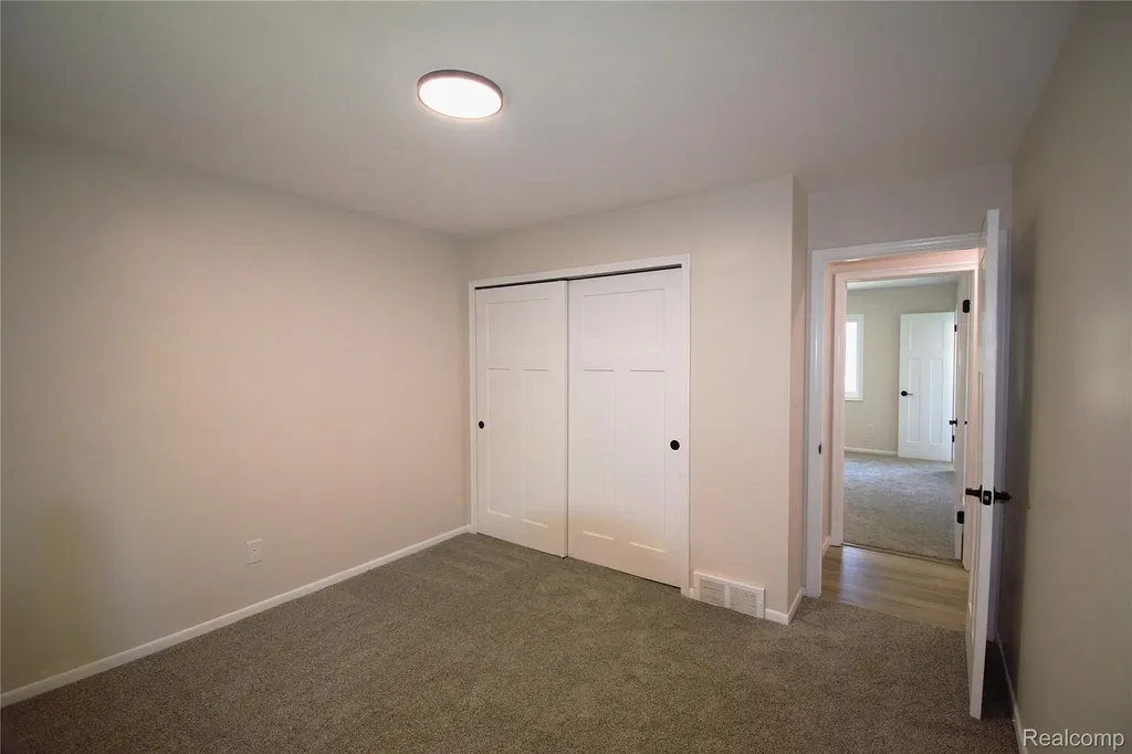 58085 Dulwich Washington Township MI 48094