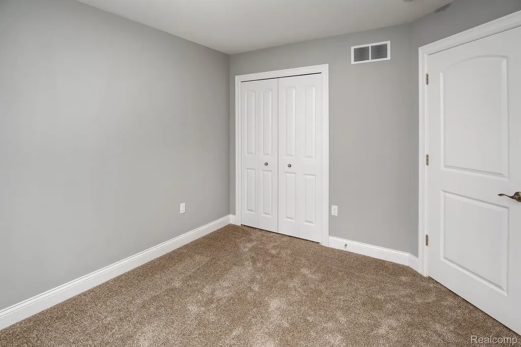 Lot #33 Alta Vista Alta Vista Drive Hamburg Township MI 48169
