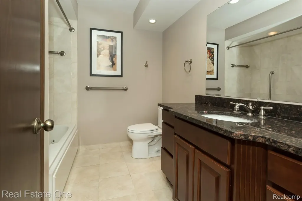 30000 Wildbrook Drive Southfield City MI 48034