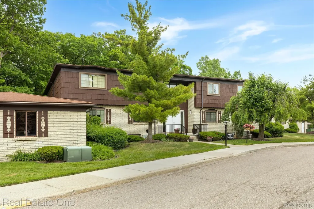 30000 Wildbrook Drive Southfield City MI 48034