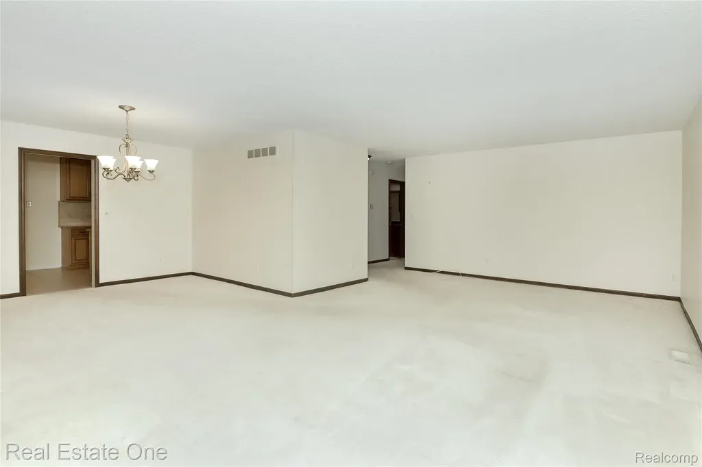 30000 Wildbrook Drive Southfield City MI 48034