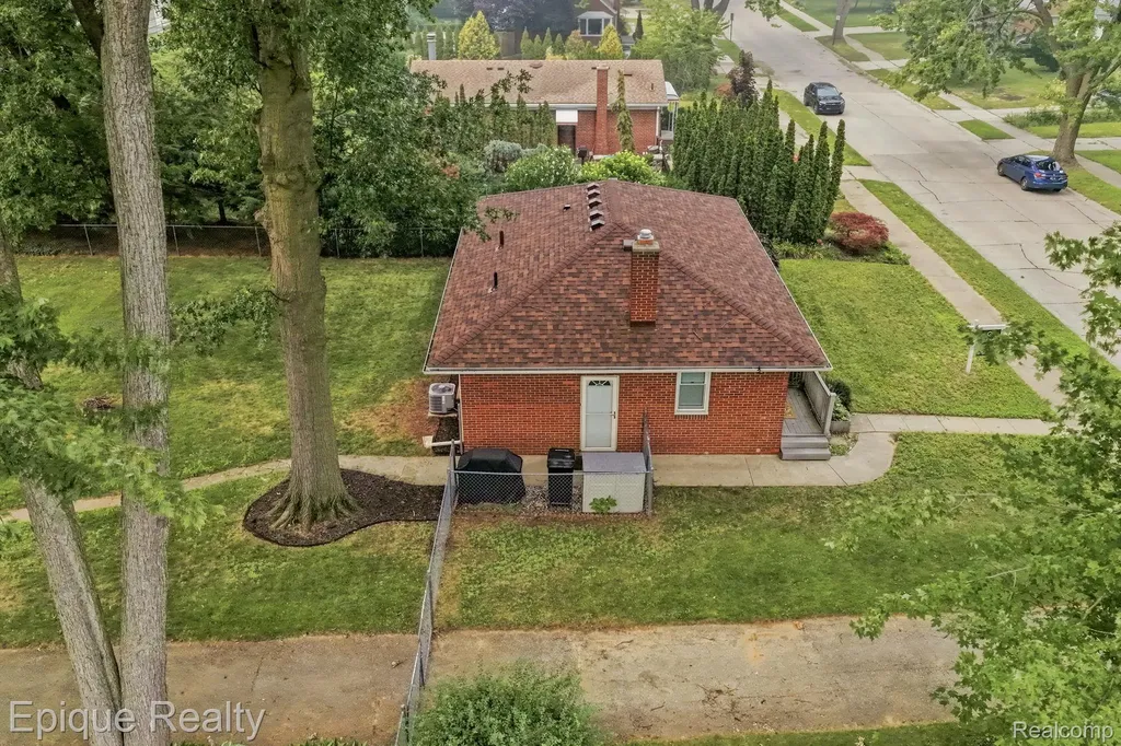 29087 Howard Avenue Madison Heights City MI 48071