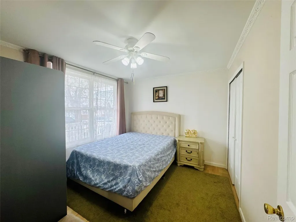 5038 Evaline Street Hamtramck City MI 48212