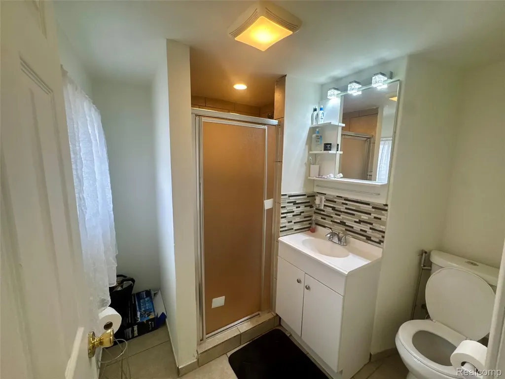 5038 Evaline Street Hamtramck City MI 48212