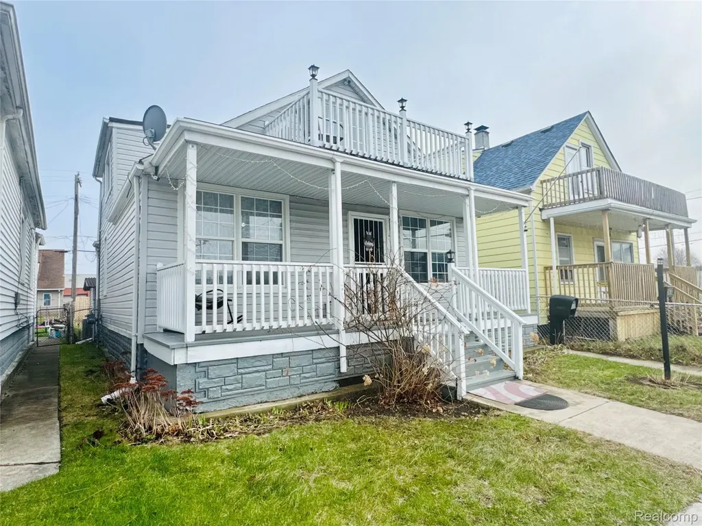 5038 Evaline Street Hamtramck City MI 48212