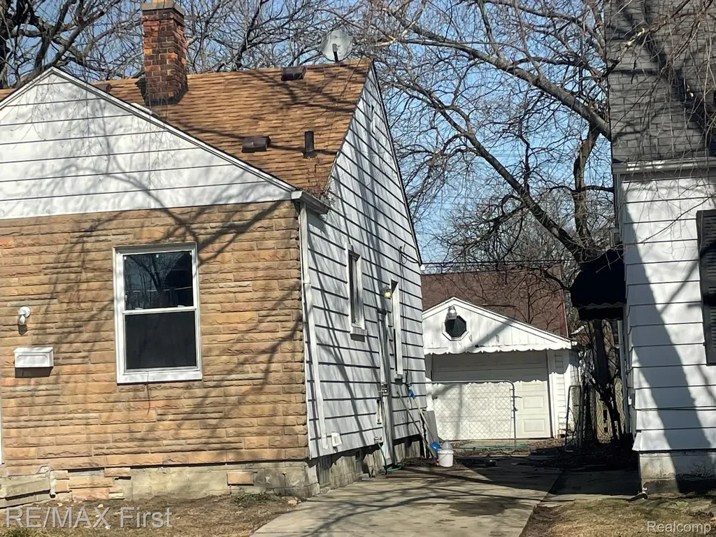 8810 Farmbrook Street Detroit City MI 48224