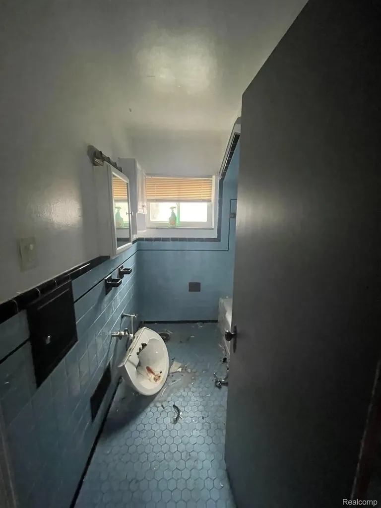 10799 Worden Street Detroit City MI 48224