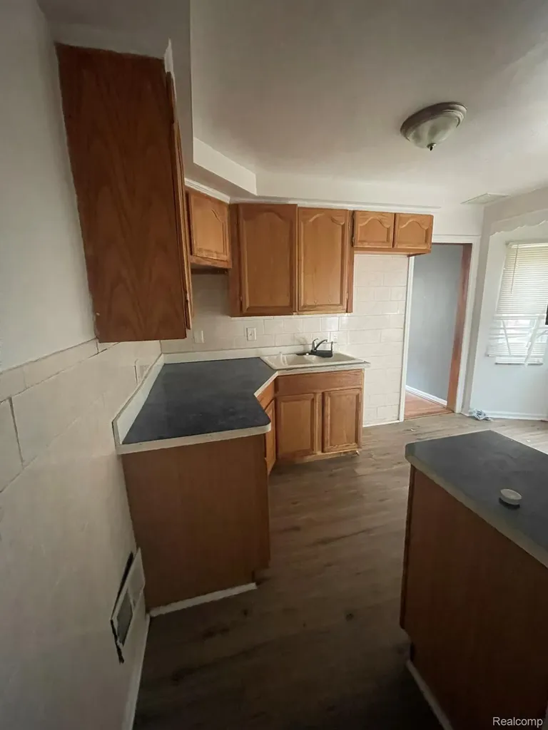 10799 Worden Street Detroit City MI 48224