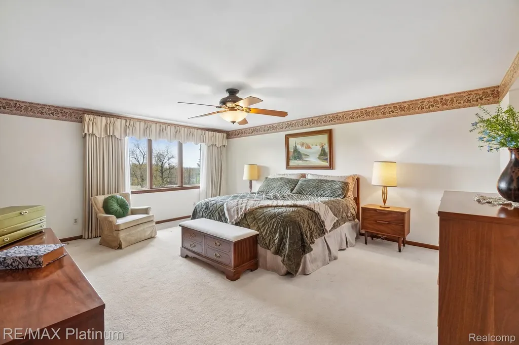 555 Crawford Farm Lane Milford Charter Township MI 48380