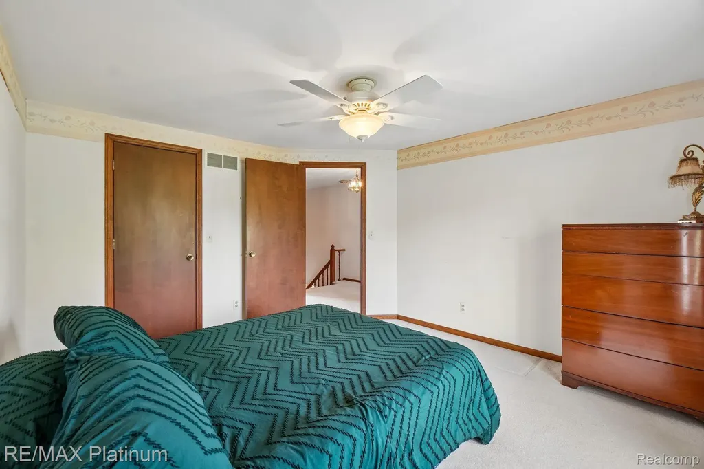 555 Crawford Farm Lane Milford Charter Township MI 48380