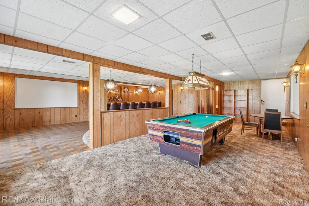 555 Crawford Farm Lane Milford Charter Township MI 48380