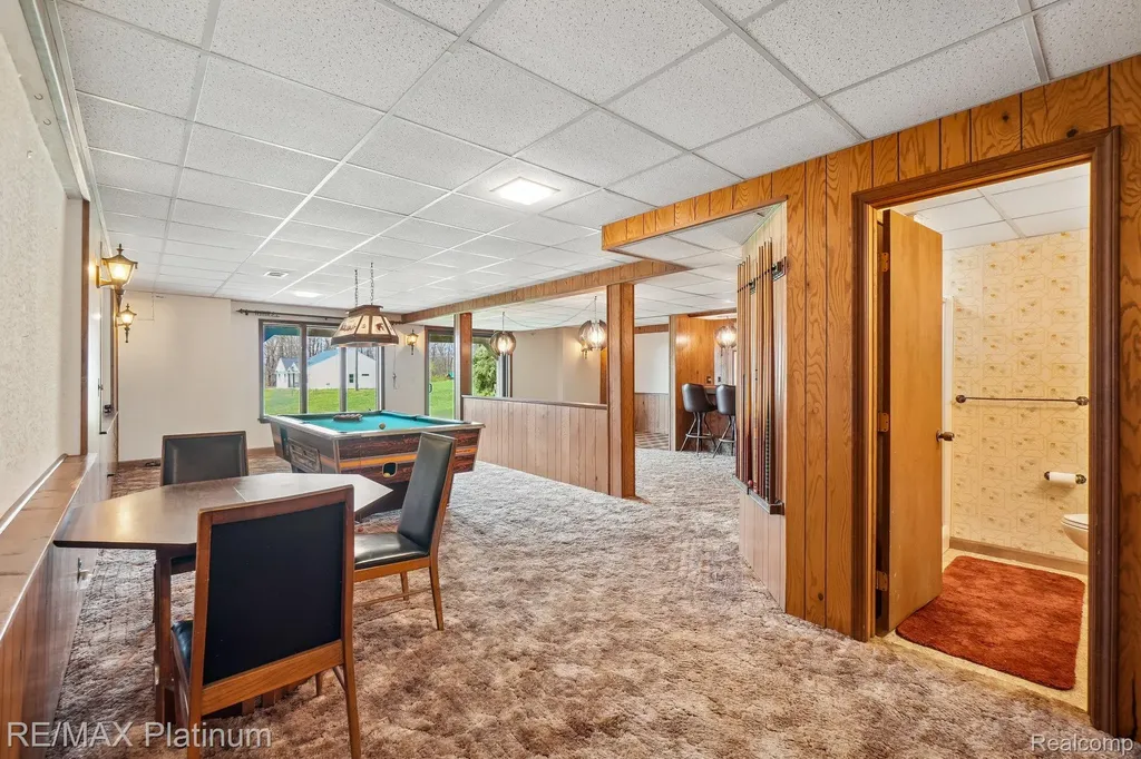 555 Crawford Farm Lane Milford Charter Township MI 48380