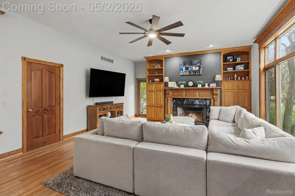 9655 Birch Run Brighton Township MI 48114