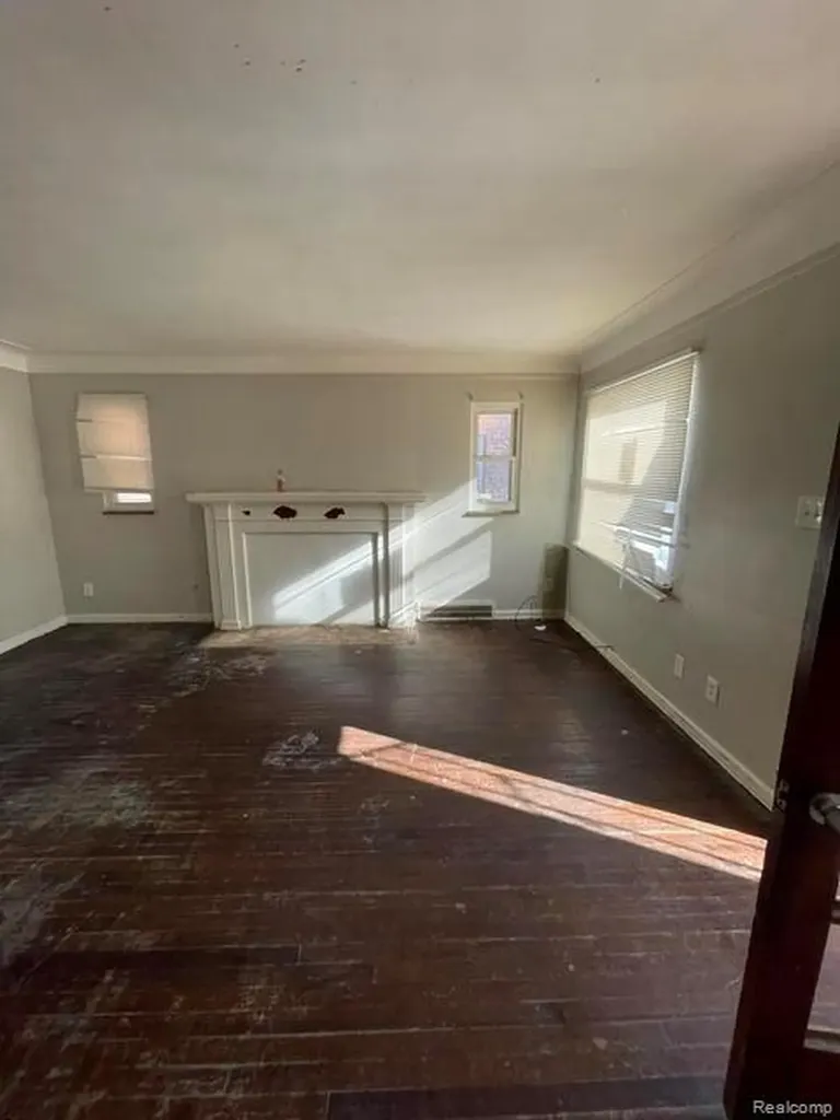 9205 Mckinney Street Detroit City MI 48224