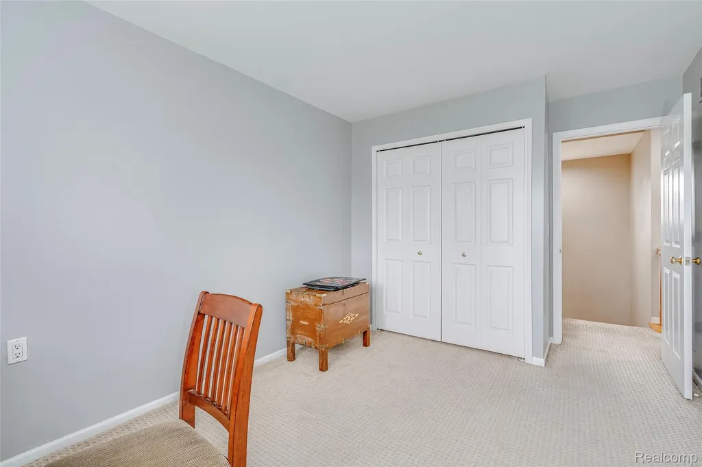 43470 Algonquin Drive Novi City MI 48375