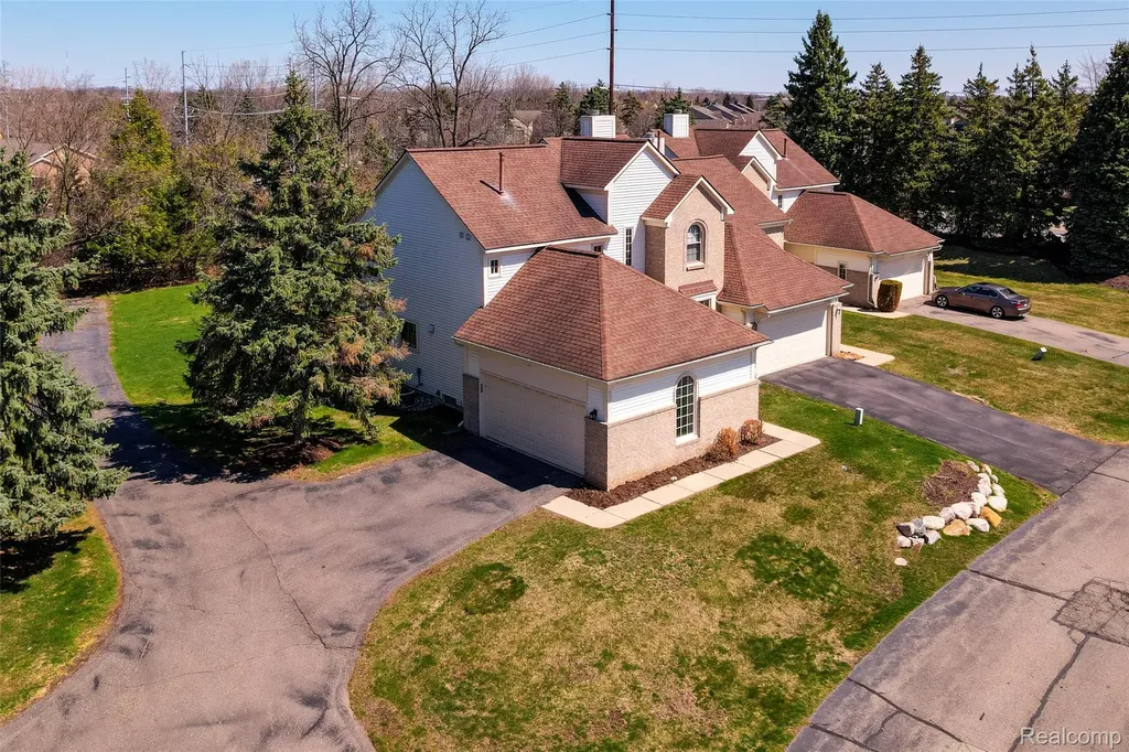 43470 Algonquin Drive Novi City MI 48375