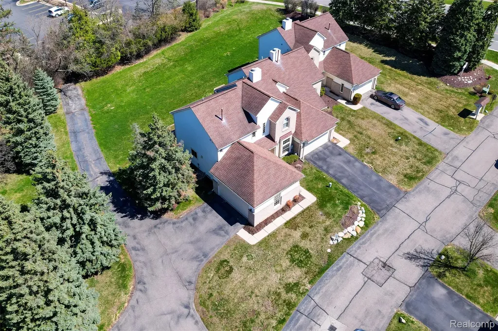 43470 Algonquin Drive Novi City MI 48375