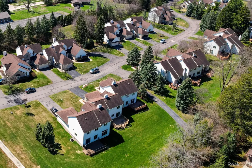 43470 Algonquin Drive Novi City MI 48375