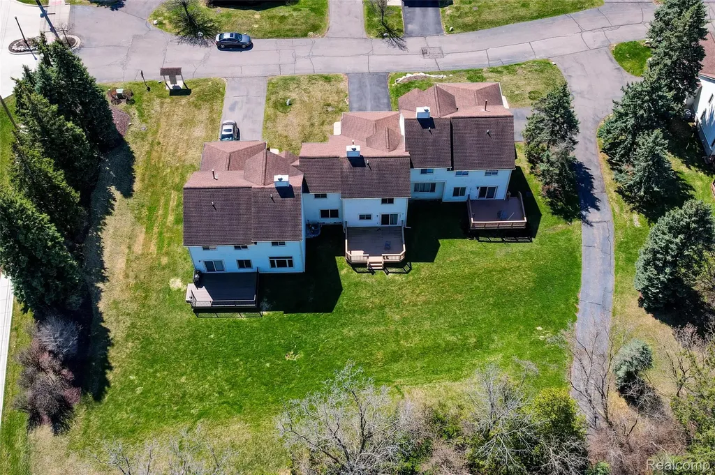 43470 Algonquin Drive Novi City MI 48375