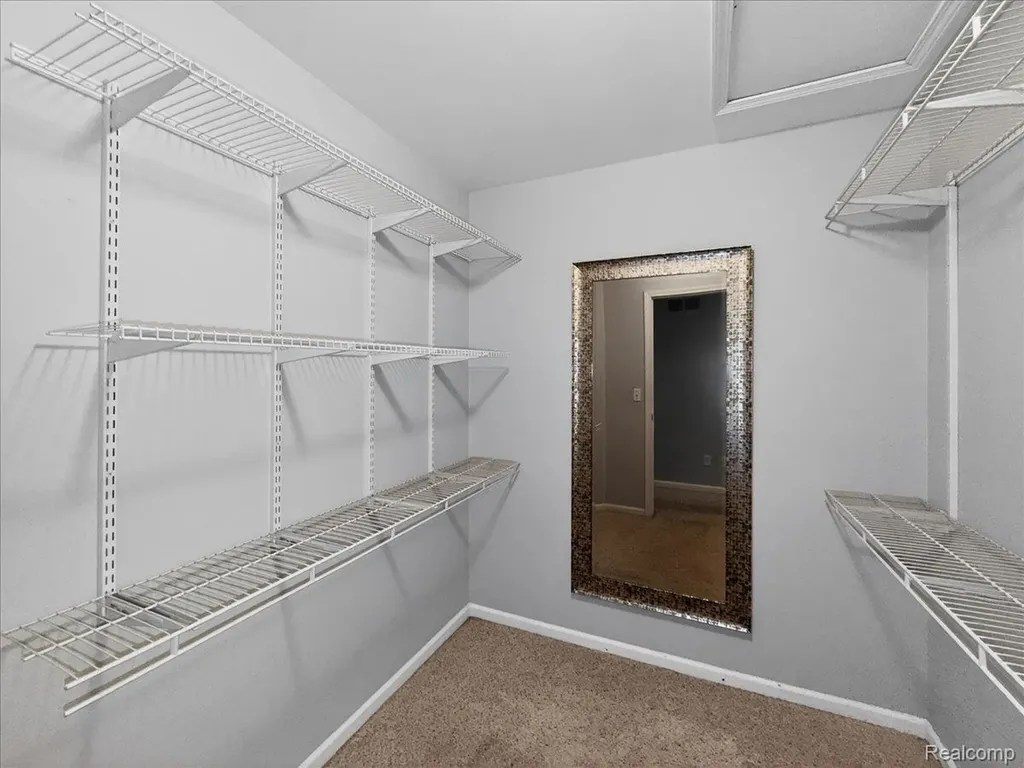 731 Amberly Drive Waterford Charter Township MI 48328
