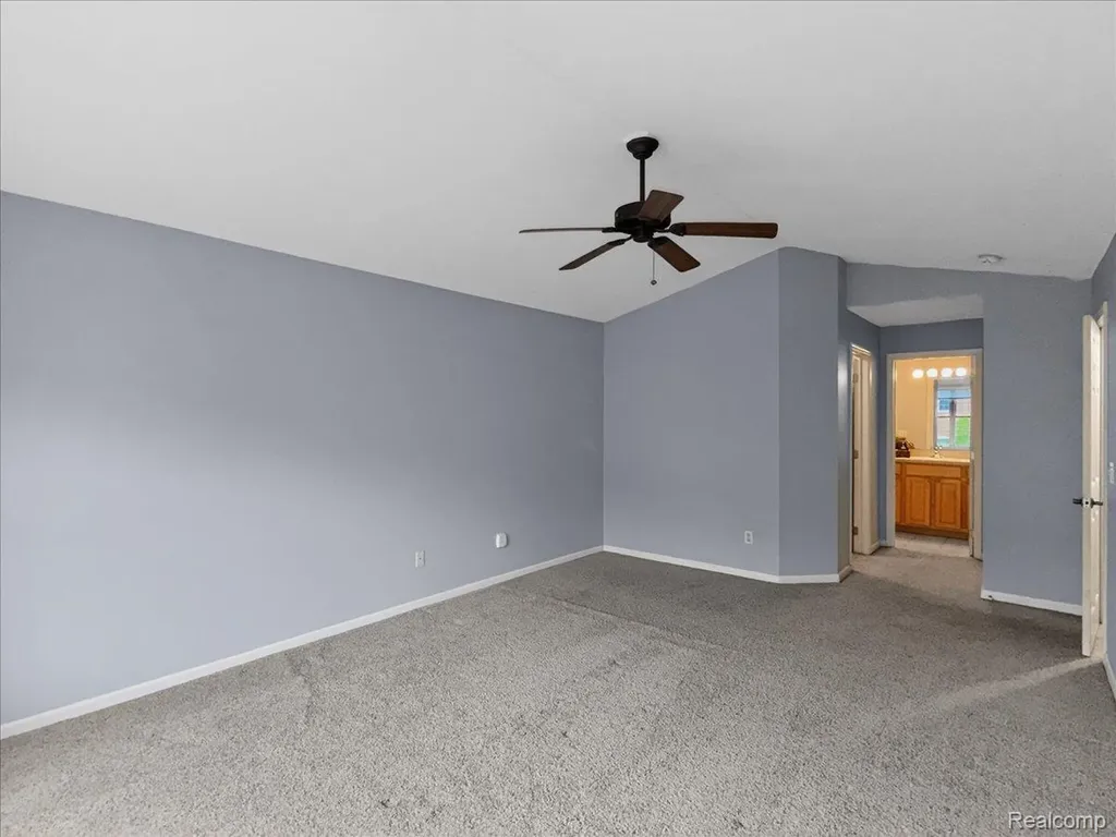 731 Amberly Drive Waterford Charter Township MI 48328