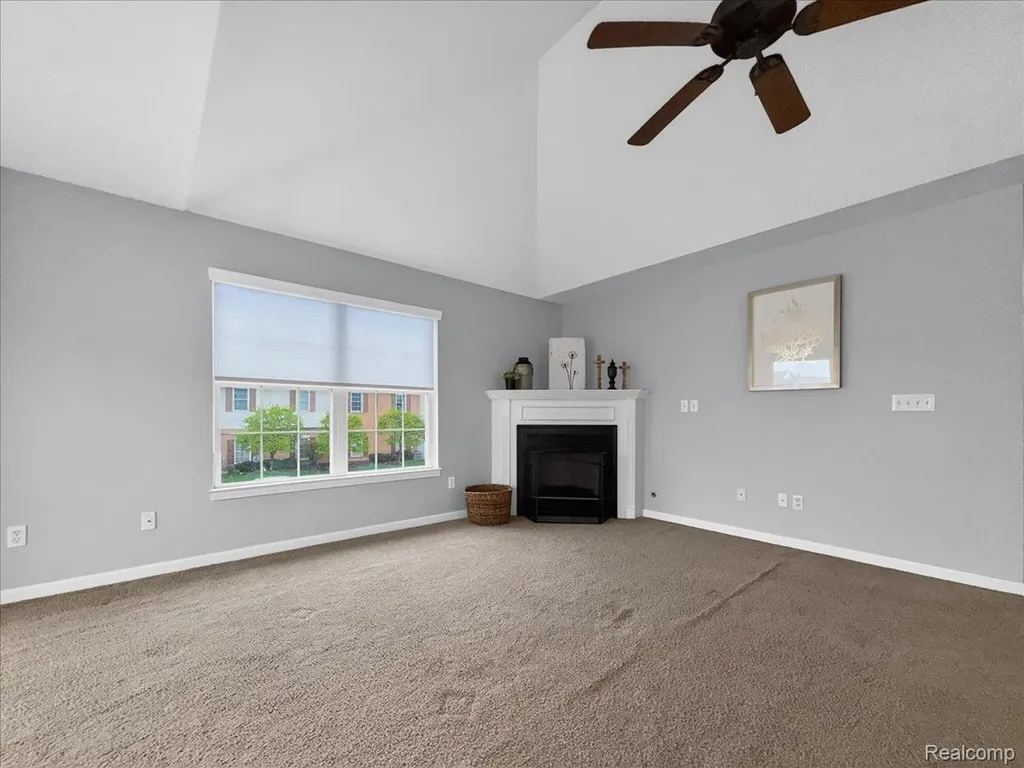 731 Amberly Drive Waterford Charter Township MI 48328