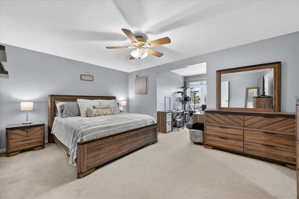 31924 Joseph Anthony Court Warren City MI 48093