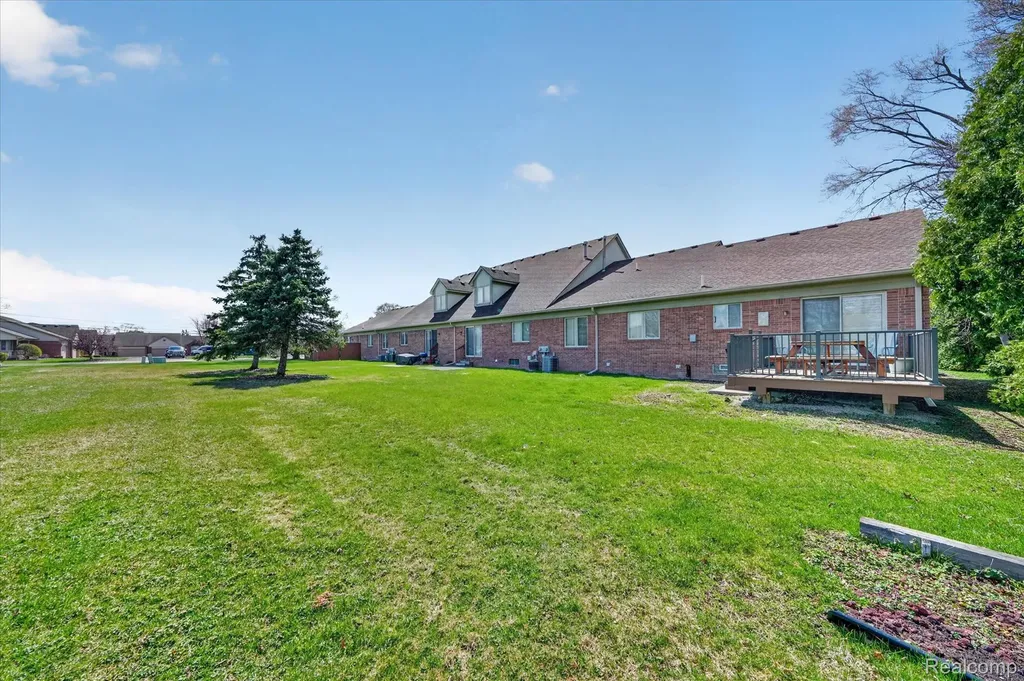 31924 Joseph Anthony Court Warren City MI 48093