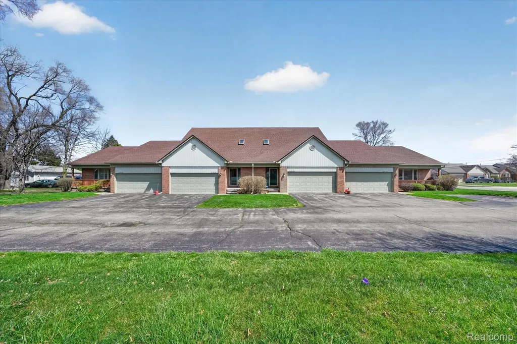 31924 Joseph Anthony Court Warren City MI 48093