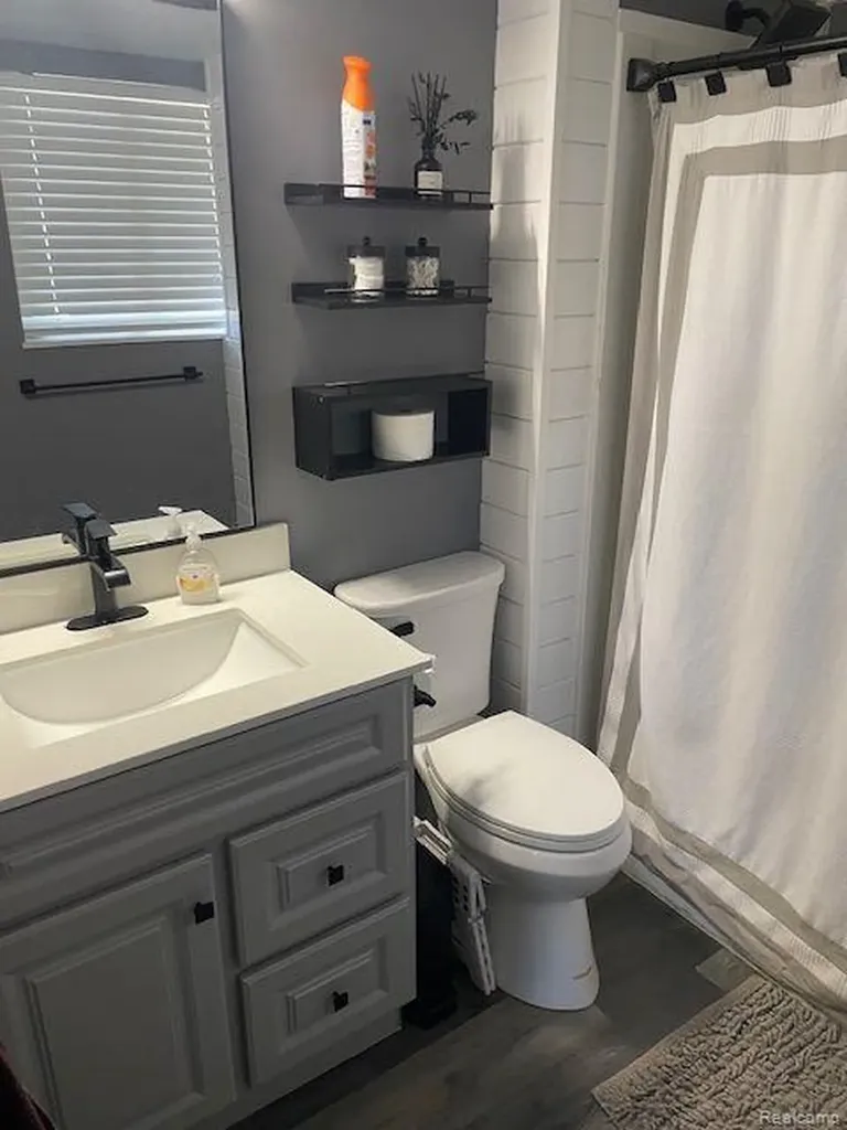51241 Kingwood Drive Shelby Charter Township MI 48316
