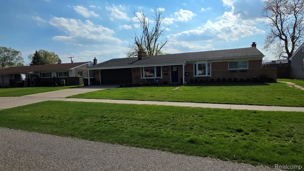 51241 Kingwood Drive Shelby Charter Township MI 48316