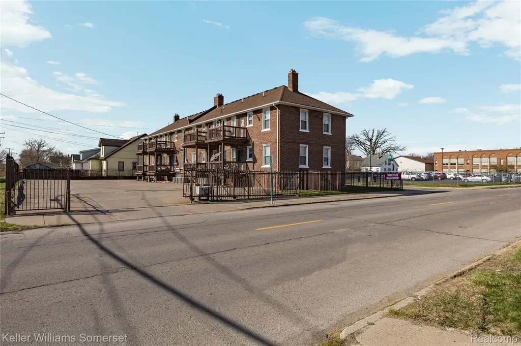 13660 Ohio Street Detroit City MI 48238