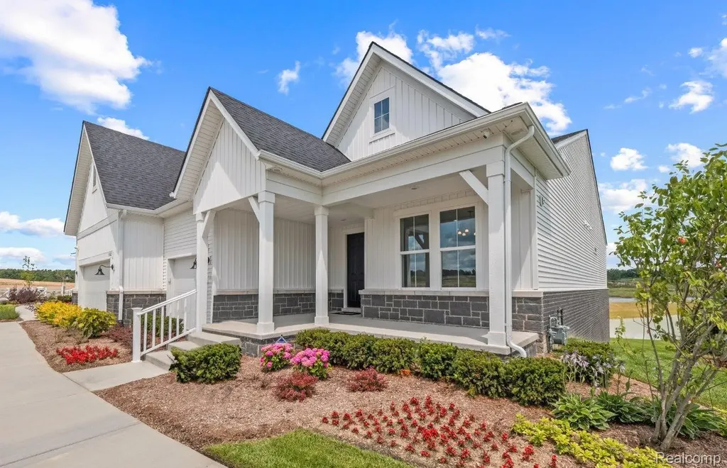 3949 Bay Terrace Milford Charter Township MI 48381