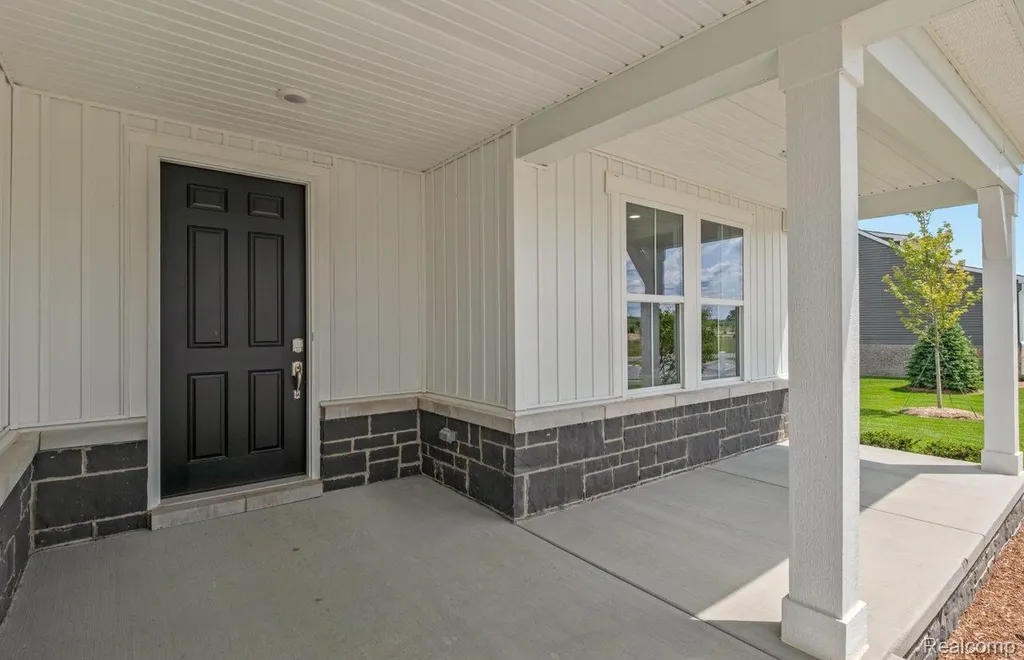 3949 Bay Terrace Milford Charter Township MI 48381