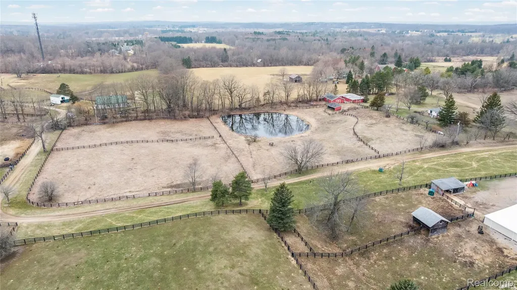 1261 Brauer Road Metamora Village MI 48371