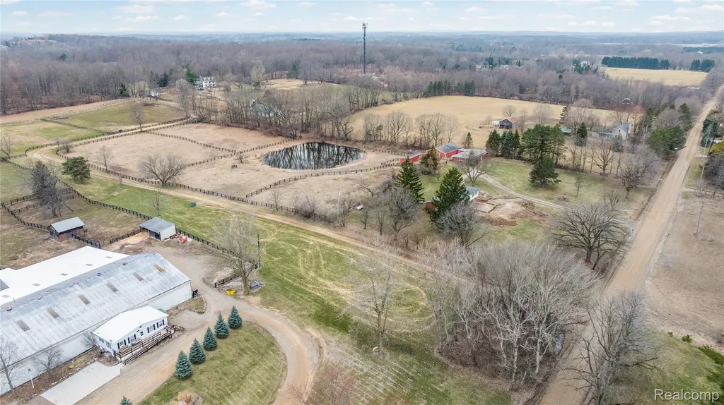 1261 Brauer Road Metamora Village MI 48371