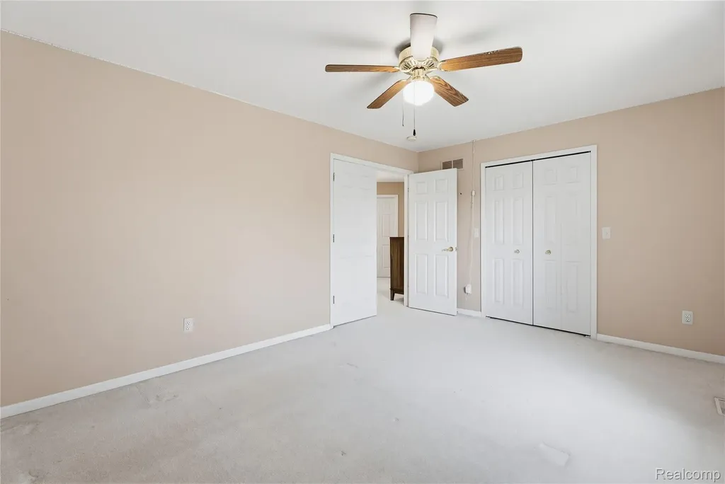 41116 Ginger Court Sterling Heights City MI 48314