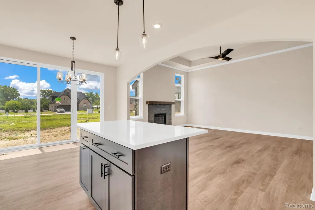 4118 Spring Meadows Drive Sterling Heights City MI 48314