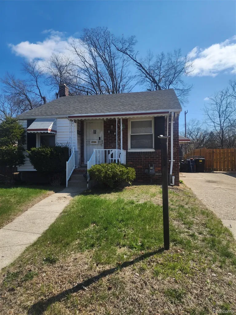 20022 Greenlawn Street Detroit City MI 48221