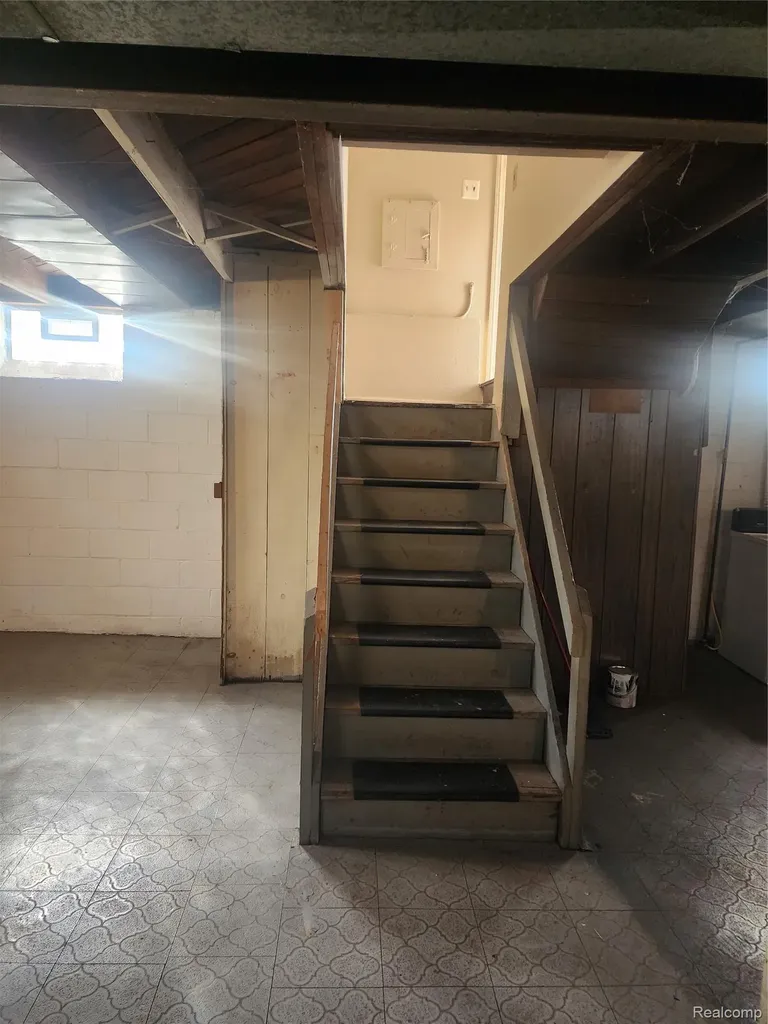 20022 Greenlawn Street Detroit City MI 48221