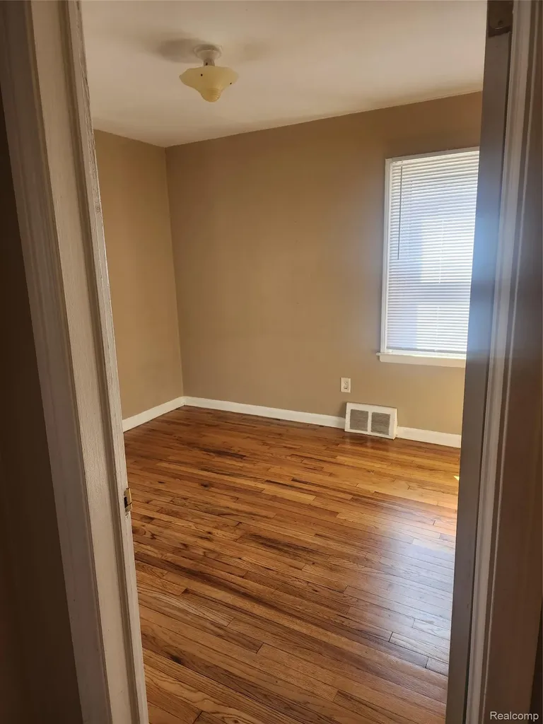 20022 Greenlawn Street Detroit City MI 48221